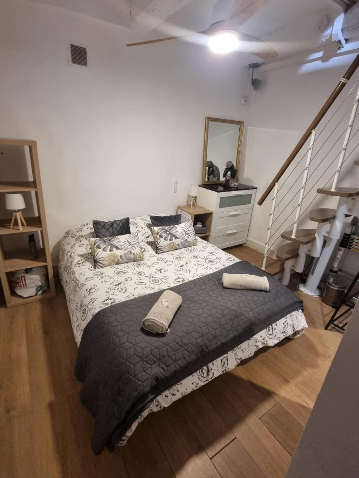 Apartament Beau Duplex Sur Le Vieux Port Marsylia Zewnętrze zdjęcie
